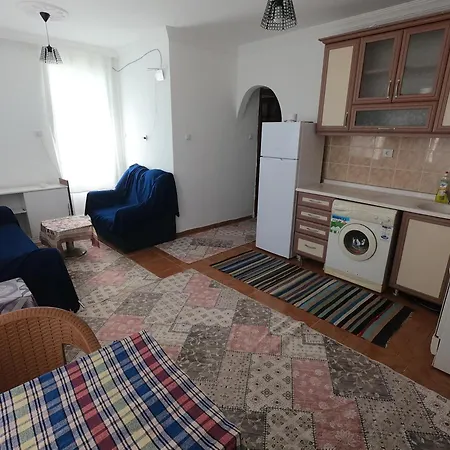 Apartment Very Close To And Airport *